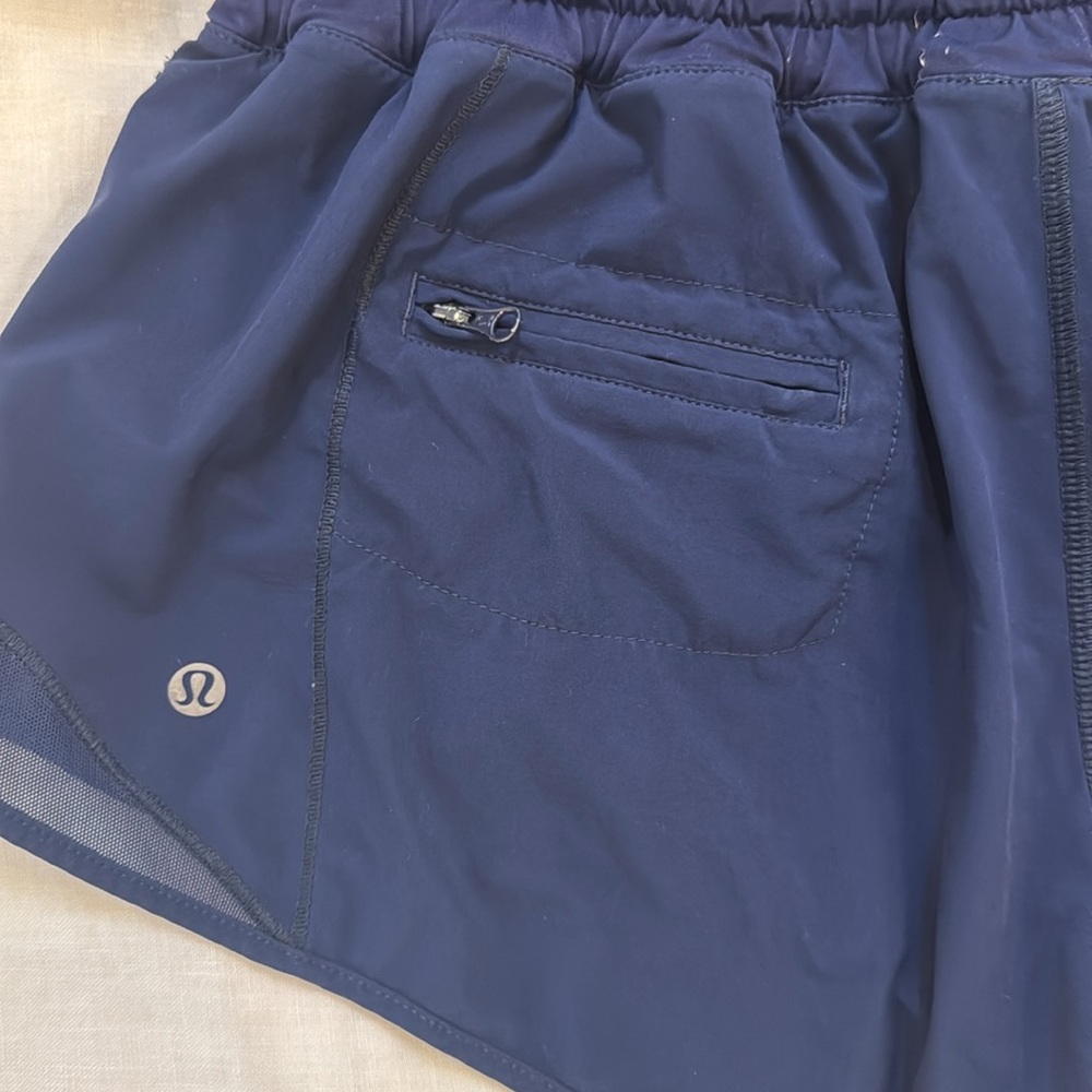 OLD lululemon shorts 2.5 Inch - Picture 4 of 5